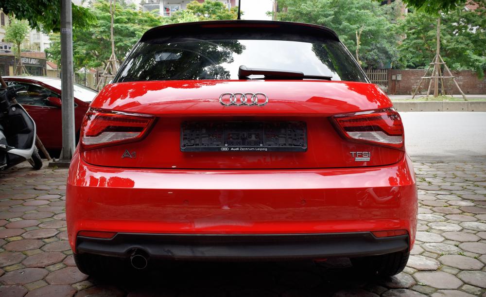 Audi A1 Sportback   2016 - Bán xe Audi A1 Sportback 5 cửa 2016, màu đỏ
