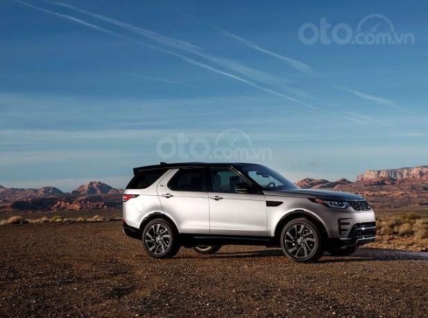 10 mẫu xe crossover 4X4 off-road tốt nhất: Land Rover Discovery 2019.