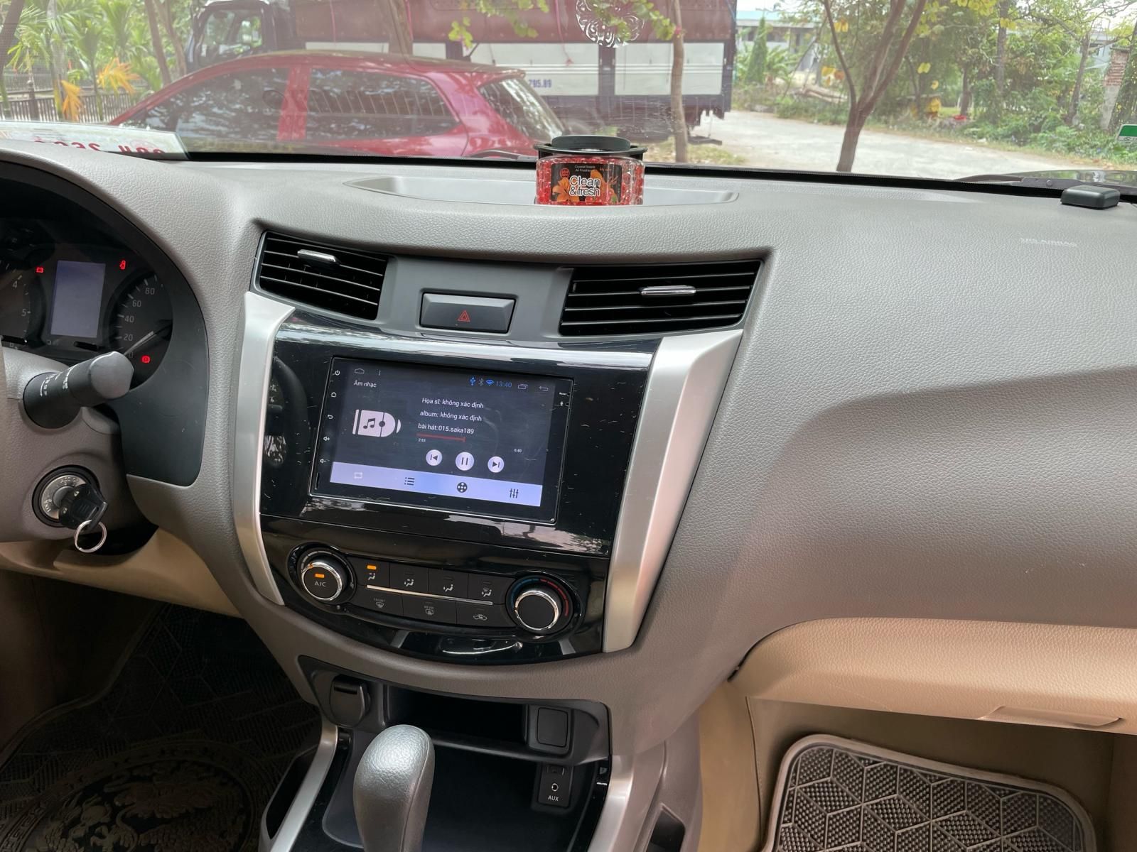 Nissan Navara 2019 - Biển vip thủ đô - Tư nhân 1 chủ cực giữ gìn, xe chạy quá ít so với đời - Giá chỉ 548tr tiểu học zin không lỗi nhỏ