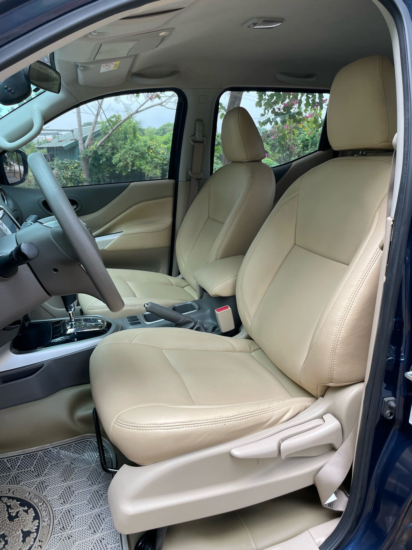 Nissan Navara 2019 - Biển vip thủ đô - Tư nhân 1 chủ cực giữ gìn, xe chạy quá ít so với đời - Giá chỉ 548tr tiểu học zin không lỗi nhỏ
