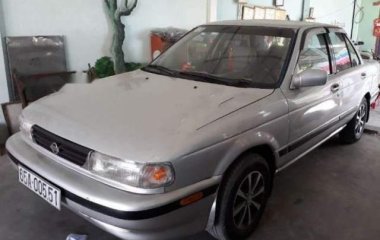 Nissan Sentra 1991 - Cần bán xe Nissan Sentra đời 1991, màu bạc số sàn
